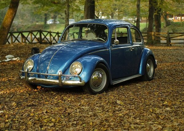 classic-cars-modern-car-fast-car-cars-640x480-11744227.jpeg