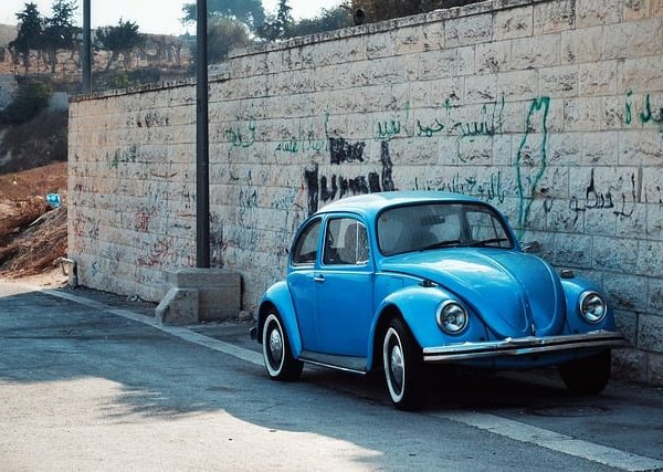 classic-cars-modern-car-fast-car-cars-640x480-5126695.jpeg