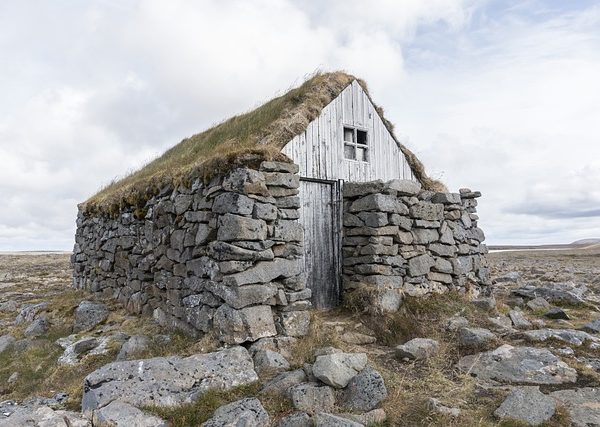house-640x480-43615880.jpeg