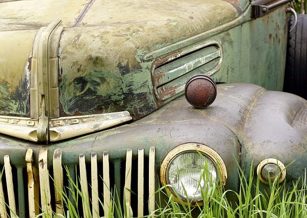 classic-cars-modern-car-fast-car-cars-640x480-1905886.jpeg