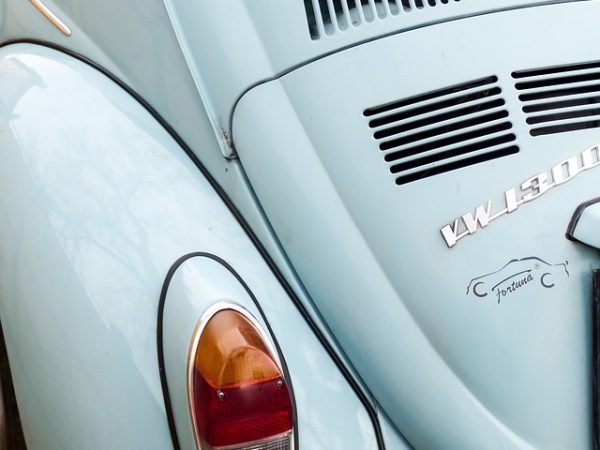 classic-cars-modern-car-fast-car-cars-640x480-98696778.jpeg