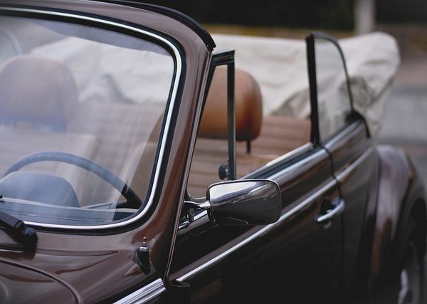 classic-cars-modern-car-fast-car-cars-640x480-18841197.jpeg