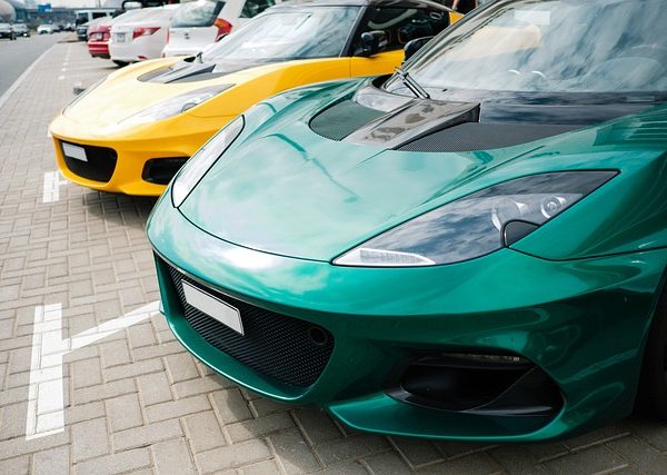 classic-cars-modern-car-fast-car-cars-640x480-34758571.jpeg