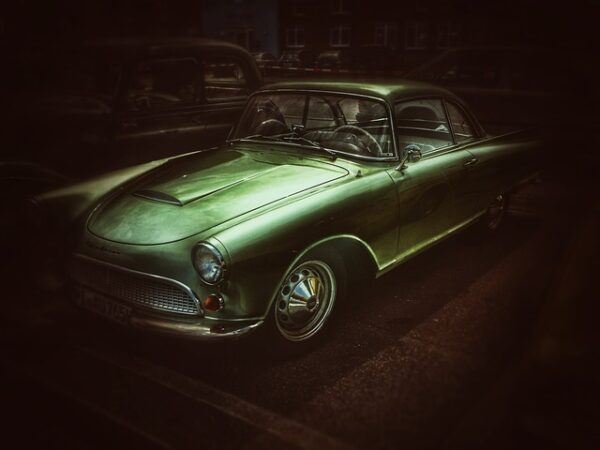 classic-cars-modern-car-fast-car-cars-640x480-1855886.jpeg