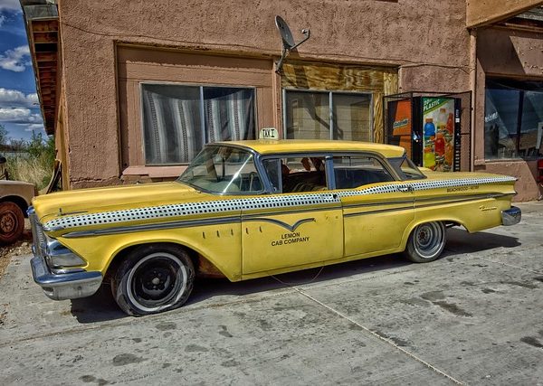 classic-cars-modern-car-fast-car-cars-640x480-66609921.jpeg