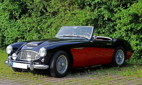 classic-cars-modern-car-fast-car-cars-640x480-71483360.jpeg