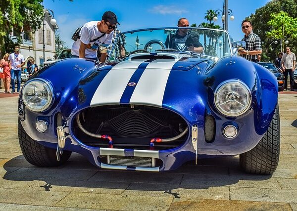 classic-cars-modern-car-fast-car-cars-640x480-79763711.jpeg