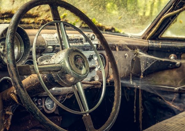 classic-cars-modern-car-fast-car-cars-640x480-93296201.jpeg