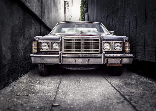 classic-cars-modern-car-fast-car-cars-640x480-9461240.jpeg