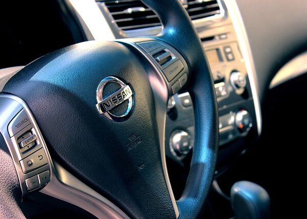 cars-640x480-90848499.jpeg