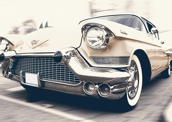 classic-cars-modern-car-fast-car-cars-640x480-12858350.jpeg