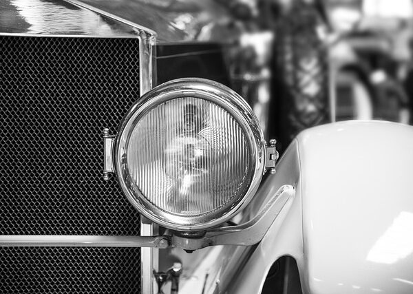 classic-cars-modern-car-fast-car-cars-640x480-24932215.jpeg
