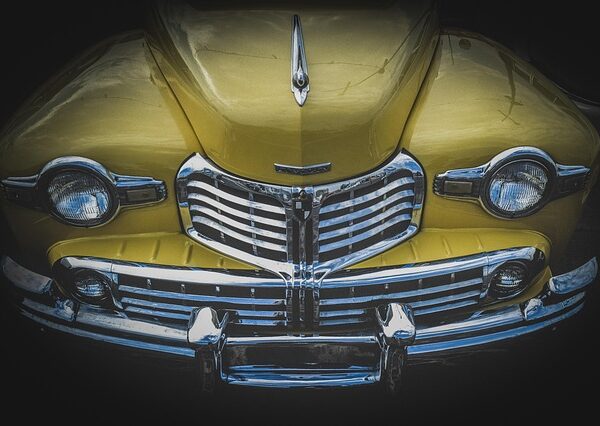 classic-cars-modern-car-fast-car-cars-640x480-32867765.jpeg