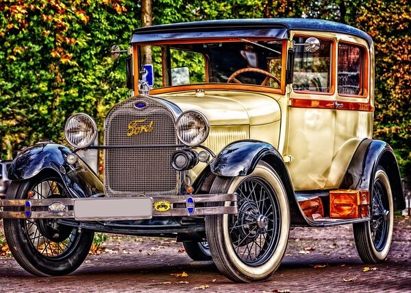 classic-cars-modern-car-fast-car-cars-640x480-44087951.jpeg