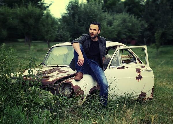 classic-cars-modern-car-fast-car-cars-640x480-66746343.jpeg
