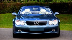classic-cars-modern-car-fast-car-cars-640x480-71697499.jpeg