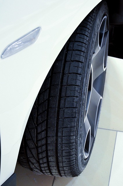 flat-tire-assistance-640x480-94328257.jpeg