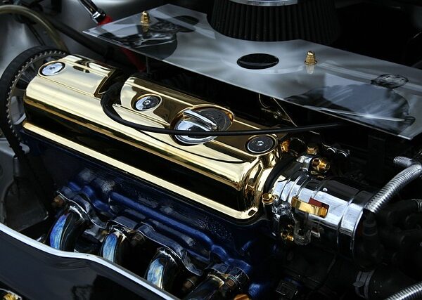 select-engine-tuning-640x480-37422315.jpeg