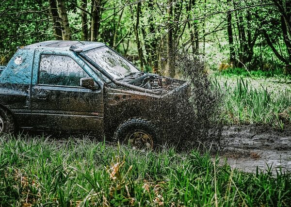 select-off-road-vehicles-640x480-69179047.jpeg