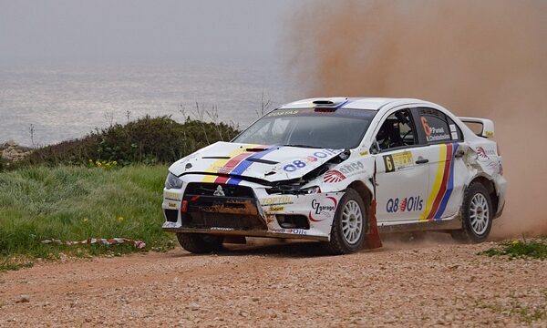 select-rally-racing-640x480-39520802.jpeg
