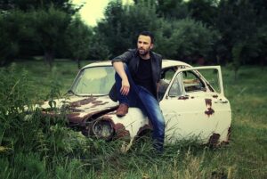 cars-640x480-16960287.jpeg