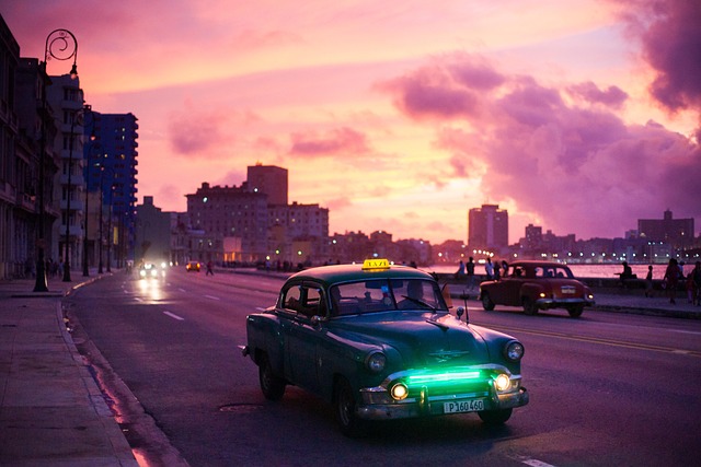 cars-640x480-22663015.jpeg