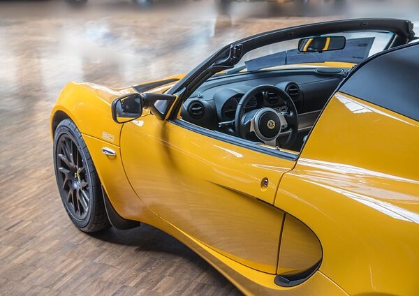 cars-640x480-29423332.jpeg