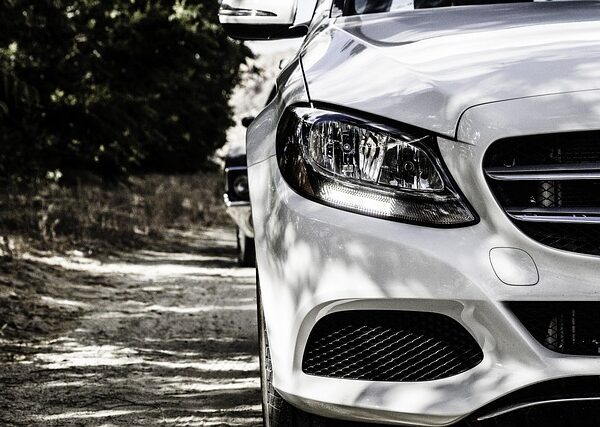 cars-640x480-57493209.jpeg