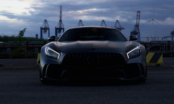 cars-640x480-65348147.jpeg
