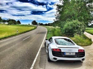 cars-640x480-82084523.jpeg