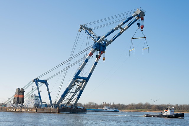 flatbed-towing-640x480-47908975.jpeg