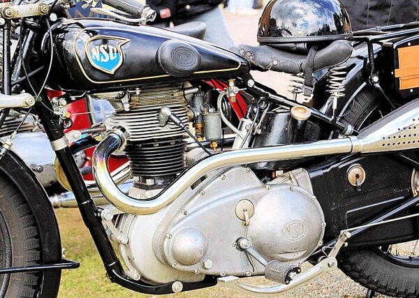 motorcycle-640x480-82584990.jpeg