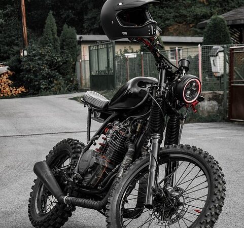 motorcycles-640x480-16120853.jpeg