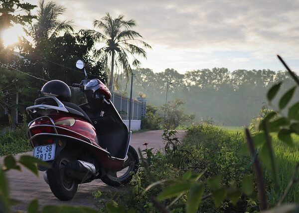 motorcycles-640x480-21068315.jpeg