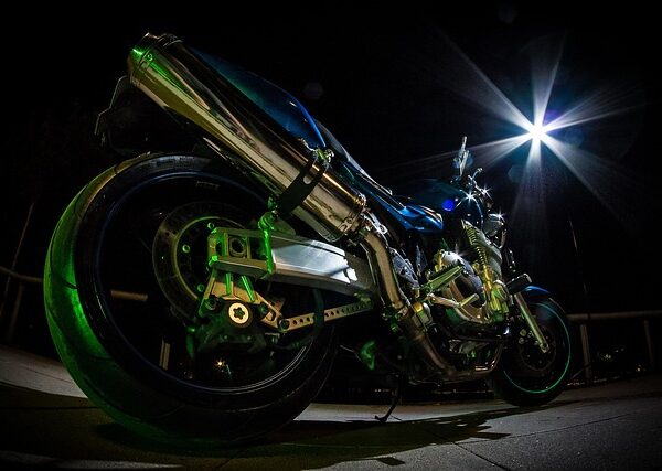 motorcycles-640x480-45979091.jpeg