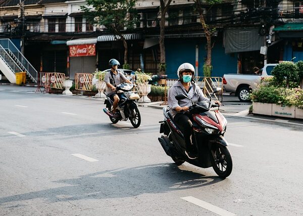 motorcycles-640x480-58795120.jpeg
