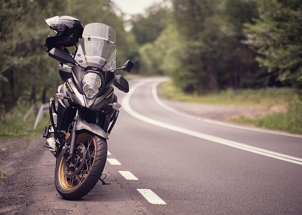 motorcycles-640x480-70945432.jpeg