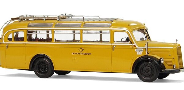 select-buses-640x480-46947648.jpeg