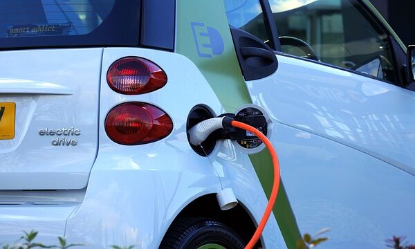 select-car-batteries-640x480-66267607.jpeg