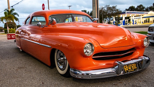 select-classic-car-restoration-640x480-95736624.jpeg