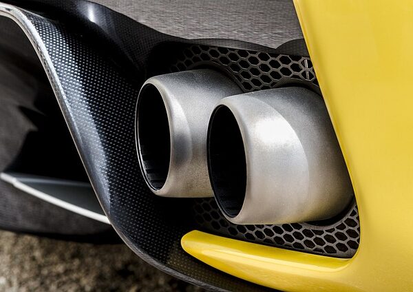 select-exhaust-systems-640x480-86176820.jpeg