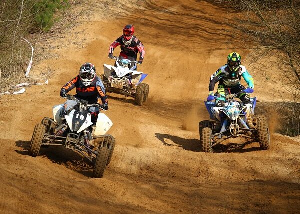 select-off-road-vehicles-640x480-90499595.jpeg