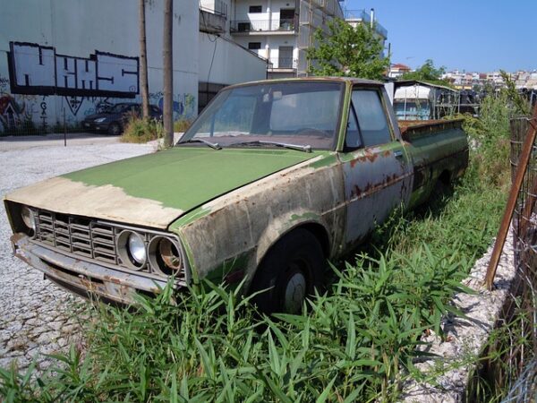 select-pickup-trucks-640x480-24120787.jpeg