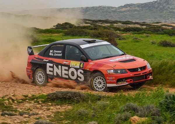 select-rally-racing-640x480-69149317.jpeg