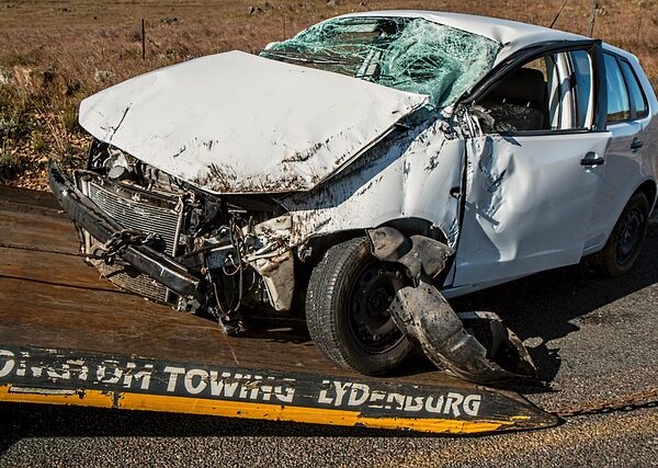 select-road-safety-tips-640x480-46584729.jpeg