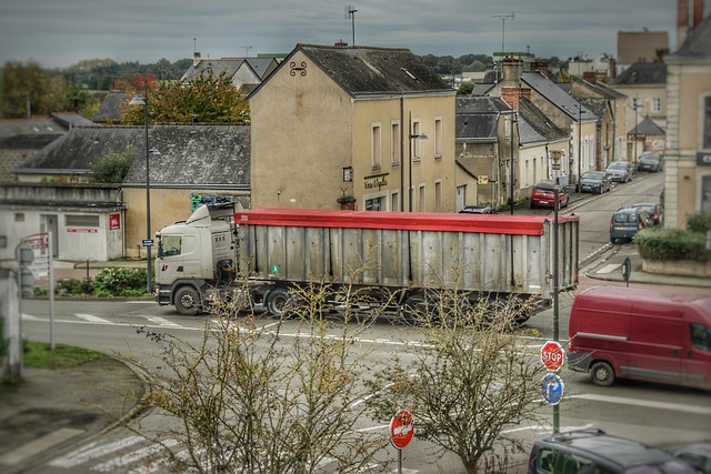 select-semi-trucks-640x480-24058549.jpeg
