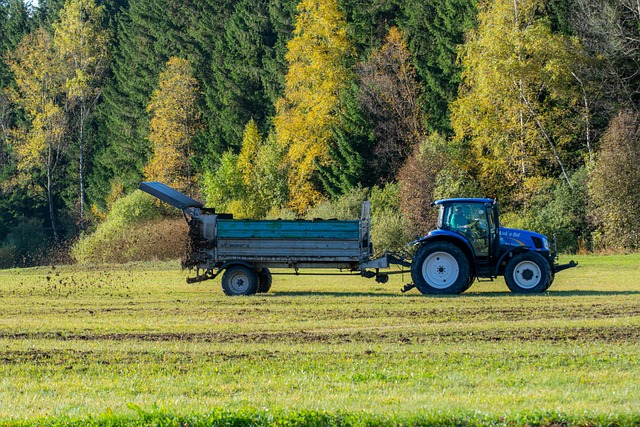 select-tractors-640x480-24835485.jpeg