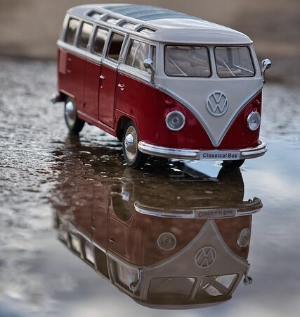 select-vans-640x480-15890110.jpeg