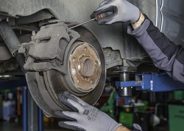 select-vehicle-vin-inspection-riverside-640x480-11362116.jpeg