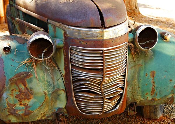 trucks-640x480-26901239.jpeg